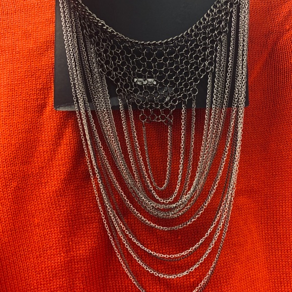 Neckless - Picture 2 of 3